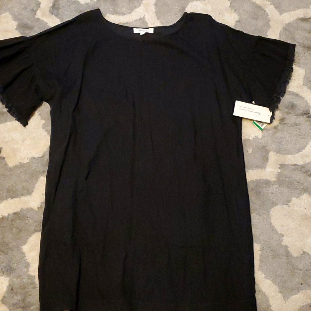 Short sleeve dress